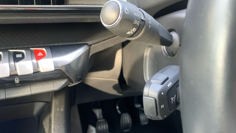 Peugeot 5008 1.5 BlueHDi Allure 5dr Diesel Estate